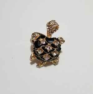 Turtle rhinestone ring